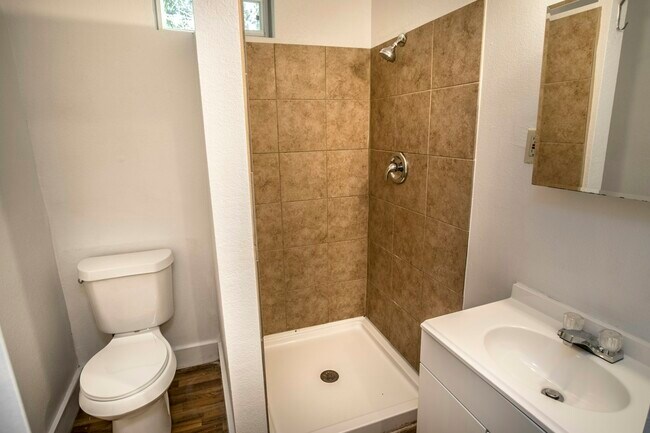 Building Photo - 308 Belmont