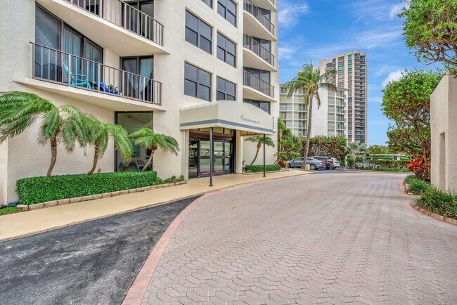 Building Photo - 5420 N Ocean Dr