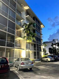 Building Photo - 1750 NE 115th St