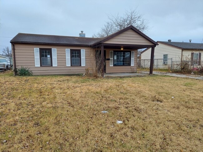 Primary Photo - 610 St Monica Dr
