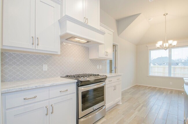 Building Photo - 4 Bed, 2.5 Bath, 3 Car Garage Beauty In Desirable Brighton Village In BA!