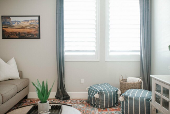 Building Photo - Short term lease options! Spacious Condo in Washington