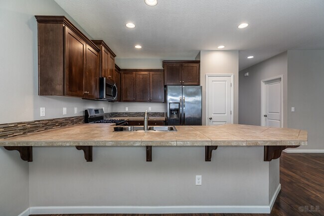 Building Photo - 33284 SW Havlik Dr