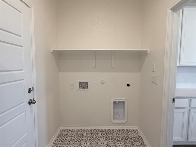 Building Photo - 12901 Staywell Wy