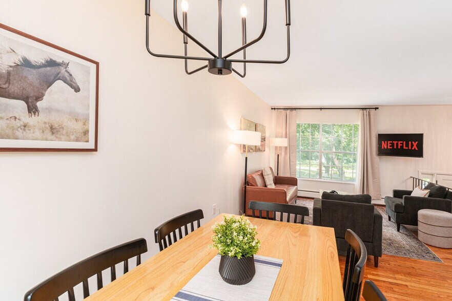 Building Photo - 26 Finley St