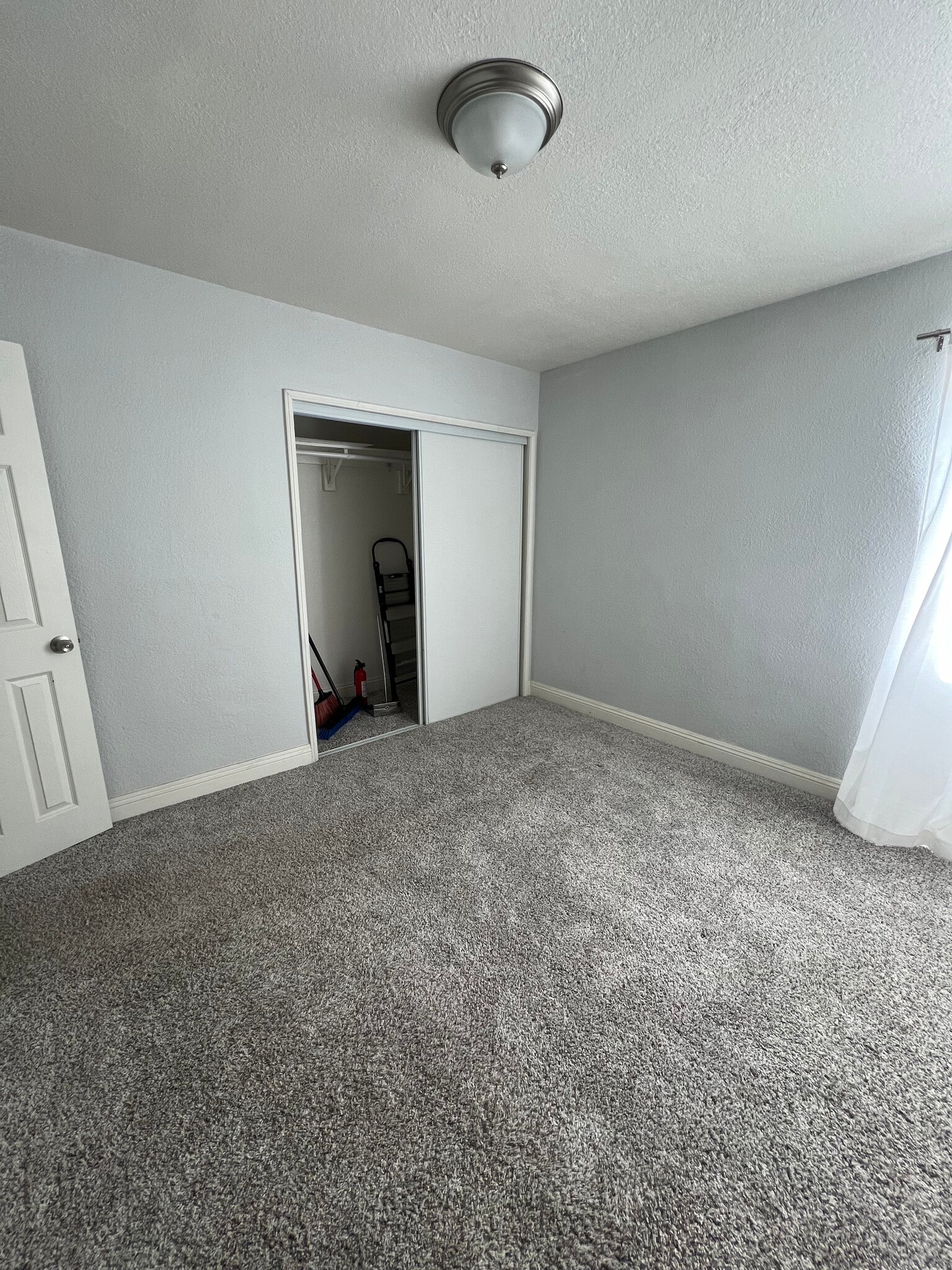 Building Photo - 15464 Pomona Rincon Rd