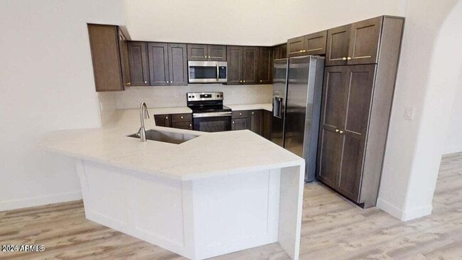 Building Photo - 4445 E Meadow Dr