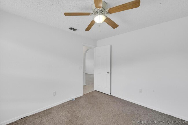 Building Photo - 1800 SW Glenco St