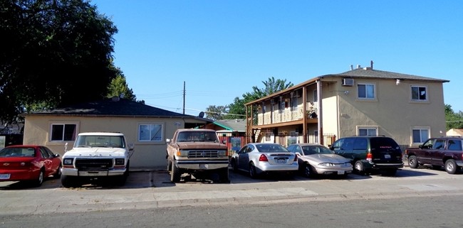 Primary Photo - 810-820 Lampasas Ave