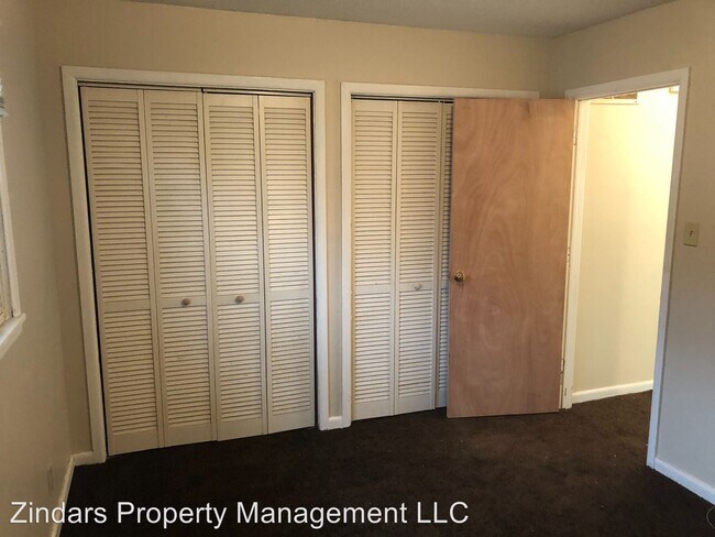 Building Photo - 1404 Lape St