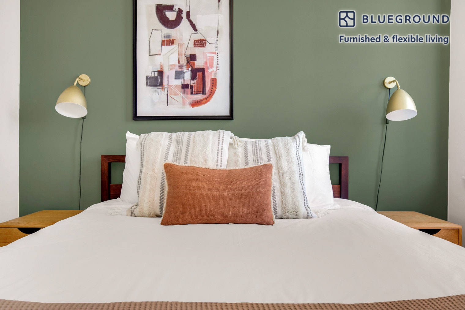 Building Photo - 330 S Wells St