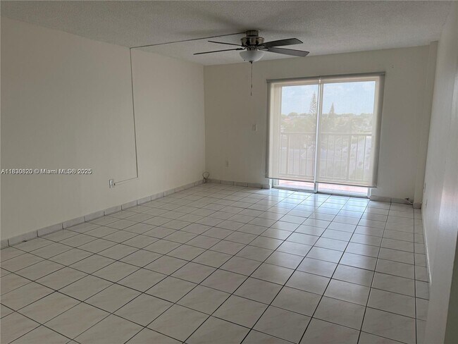 Building Photo - 14250 SW 62nd St