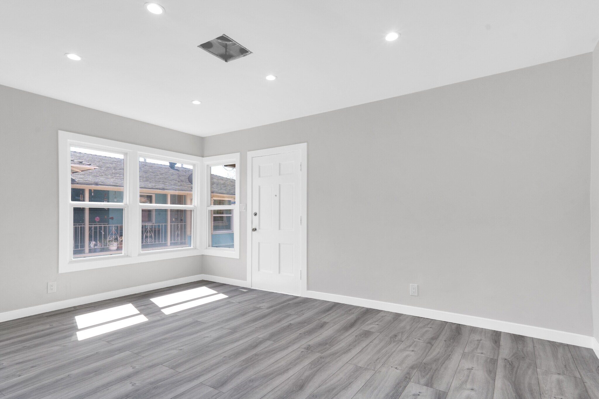 Building Photo - 5973 Guthrie Ave