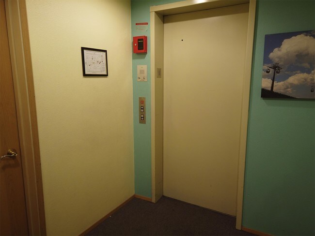 Building Photo - 1151 N 94th St