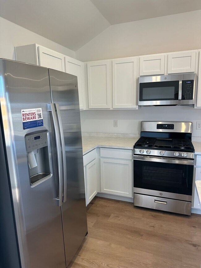 Building Photo - Save $500 on Your Move-In Costs — Sign by 5/22! | Brand New 3 Bed, 2 Bath Home in Southbrook