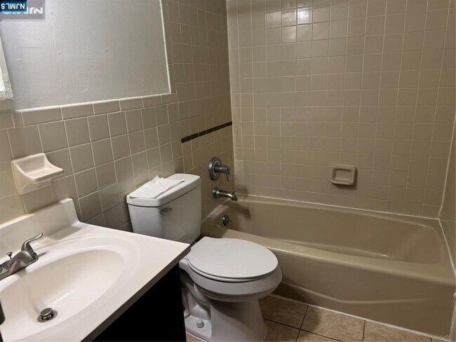 Building Photo - 107 Bellgrove Dr