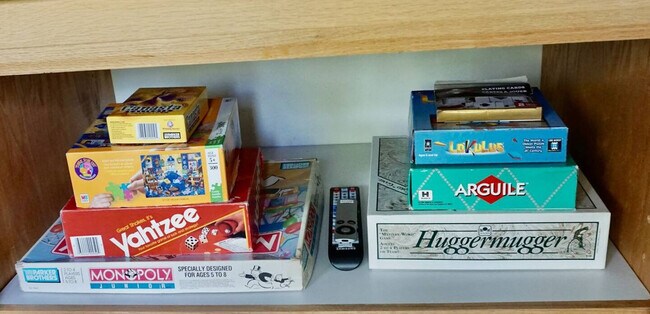 Building Photo - 12067 Lampton View Dr