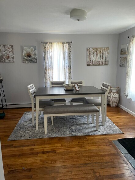 Building Photo - 185 Monhegan Rd