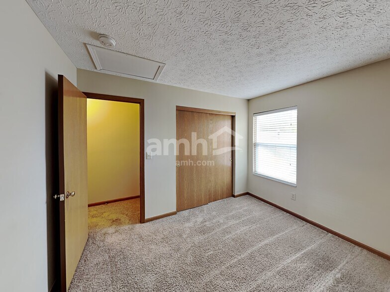Building Photo - 1449 Tall Pine Ct