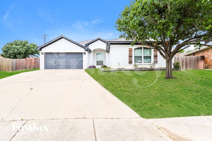 Primary Photo - 1118 Cedar Ridge Ln
