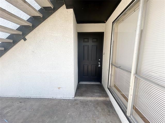 Building Photo - 1401 Old Bardwell Rd