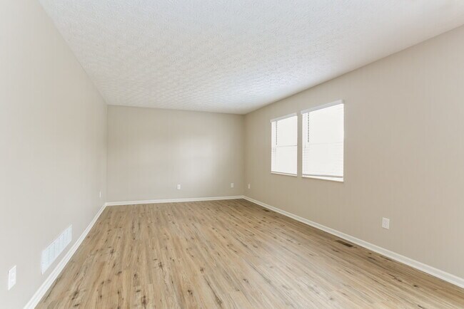 Building Photo - 7707 Alvamar Ct