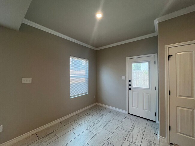 Building Photo - 6302 Luglio Ln