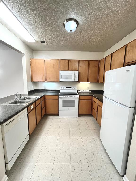 Building Photo - 2200 Classen Blvd