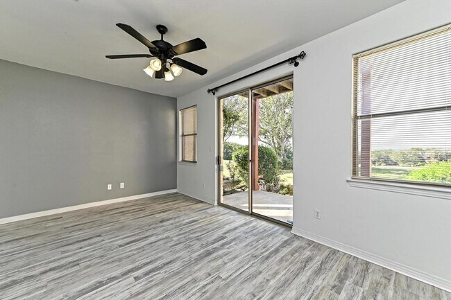 Building Photo - 4307 Eck Ln