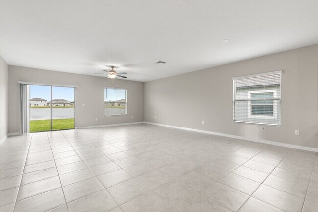 Building Photo - Brand New Home For Rent in Creek Preserven