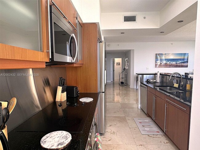 Building Photo - 2080 S Ocean Dr