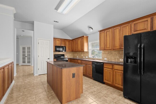 Building Photo - 415 S Frontier Ln