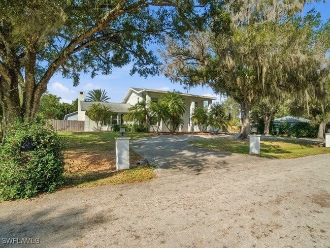 Building Photo - 4920 Shady River Ln