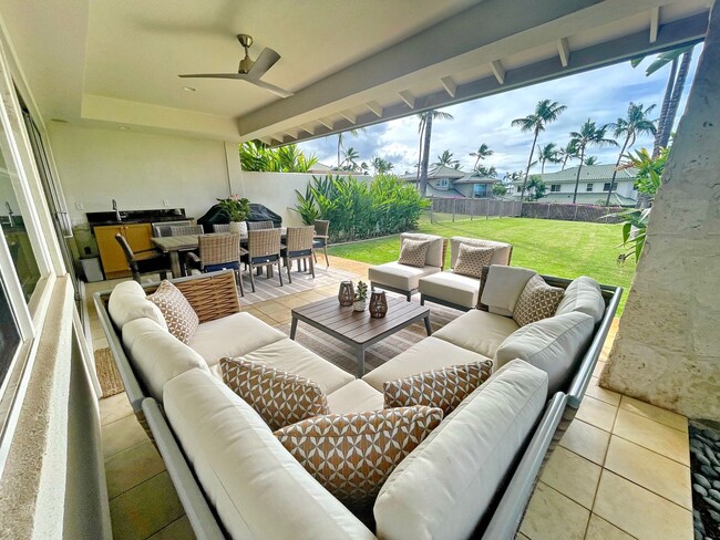 Building Photo - Kai Malu at Wailea luxury furnished townho...