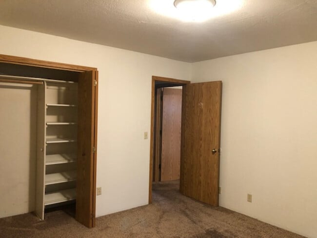 Building Photo - 475 Scenic Dr