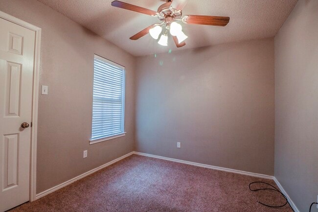 Building Photo - 6704 6th St