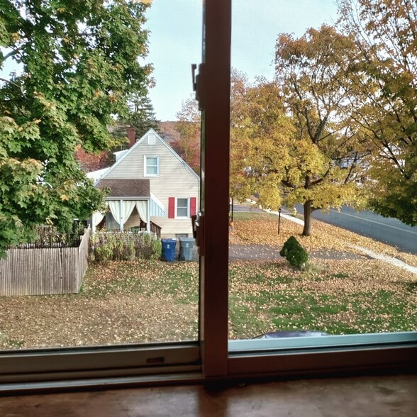 Building Photo - 57 Tomlinson Ave