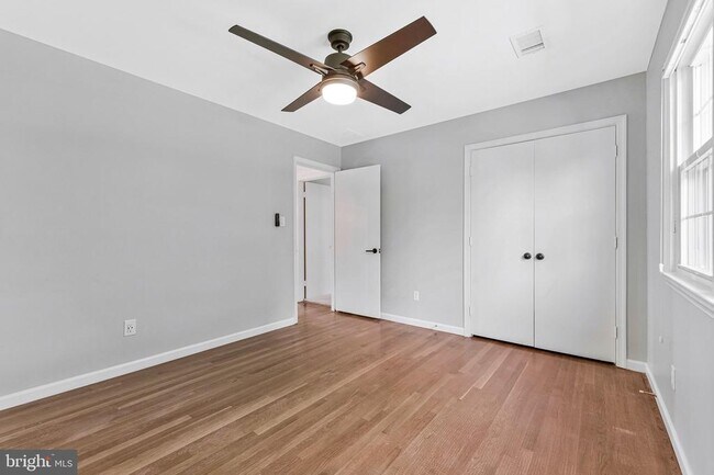Building Photo - 7730 Falstaff Rd