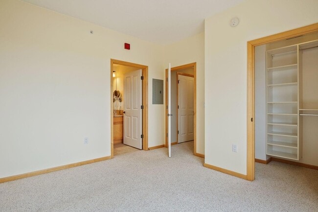 Building Photo - 500 E Grant St