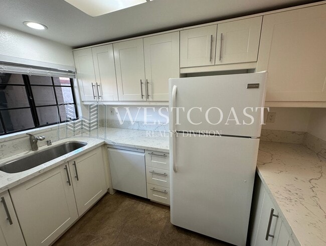 Building Photo - Beautiful Two-Story 3 Bed, 2 Bath Home in Calavera Hills Villas Community in Carlsbad