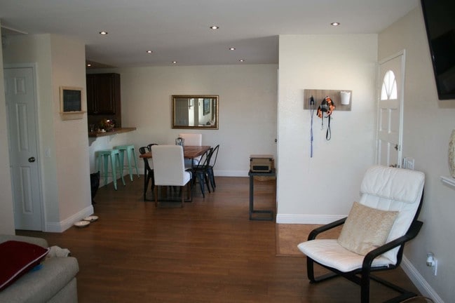 Building Photo - 33 Oxford