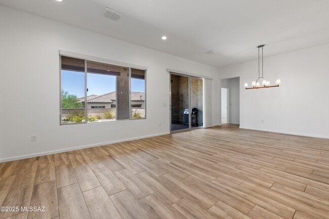 Building Photo - 30732 S Osprey Dr