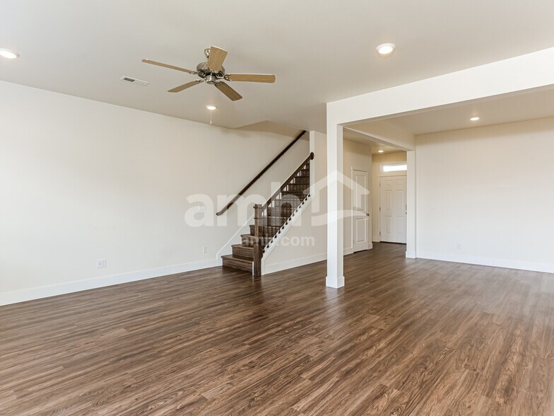 Building Photo - 1441 92nd Way SE