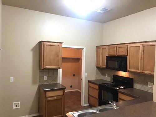 Building Photo - 9500 SW 25th St