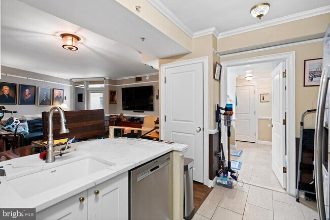 Building Photo - 555 Massachusetts Ave NW