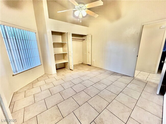 Building Photo - 8420 Airmont Ct