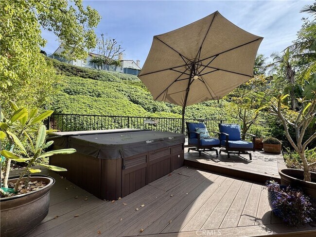 Building Photo - 14 Cala D Or