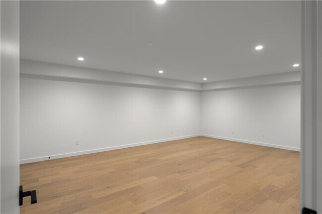Building Photo - 3566 Cantrell Rd NE