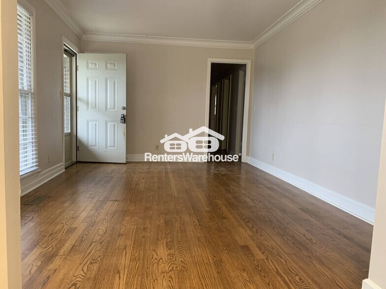 Building Photo - 27849 Pinedale Rd