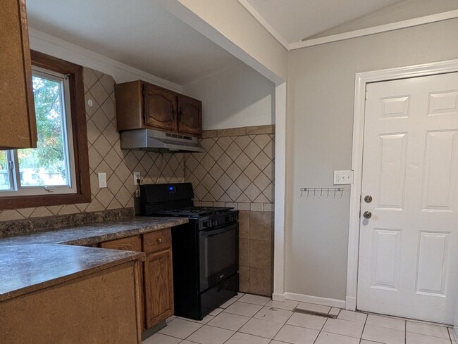 Building Photo - 2704 Cameron Ave